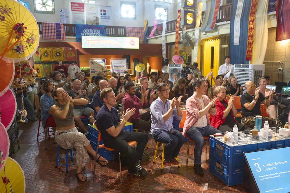 A packed room at the Solopreneur Show and Tell